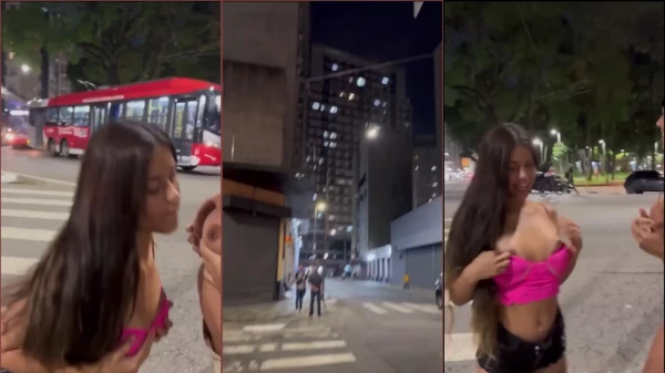 Mariah Kalili Y Su Amiga Mostrando Su Desnudez En El Corazón De São Paulo