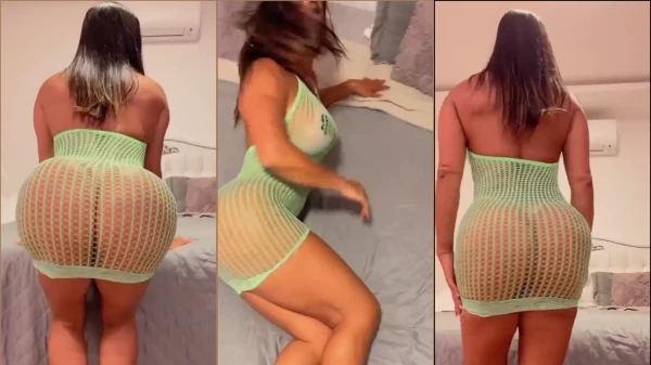 Sarada Camila Kiss Llama La Atención Con Vestido Transparente Sin Usar Bragas